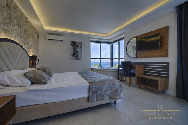 Grand Uysal Beach Hotel****