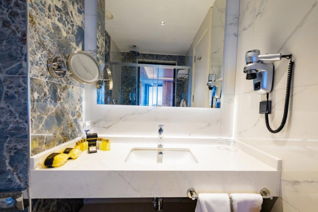 Granada Luxury Red*****