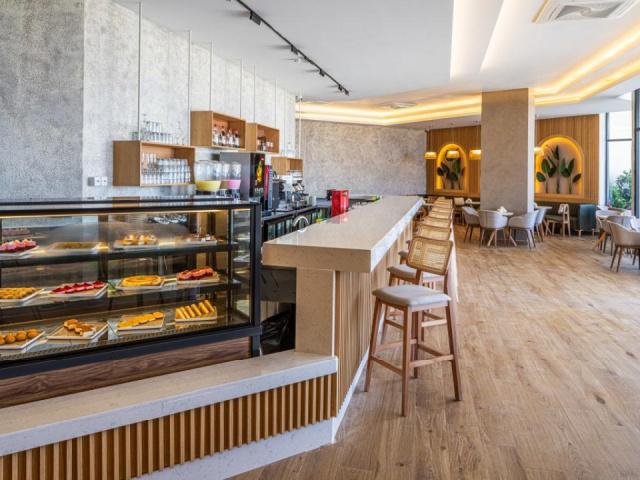 Palemon Resort Hotel*****