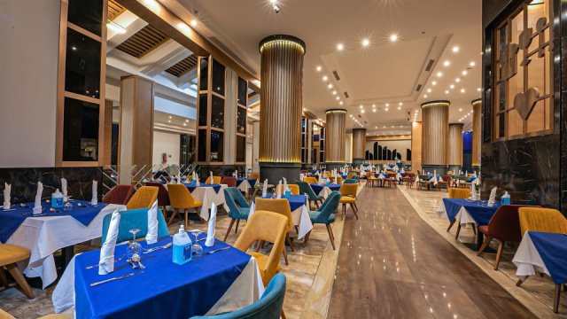 
Titanic Resort & Aqua Park Hurghada
