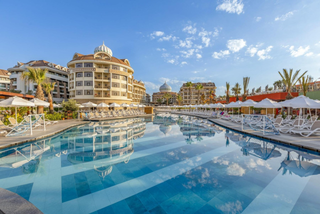
KIRMAN BELAZUR RESORT & SPA
