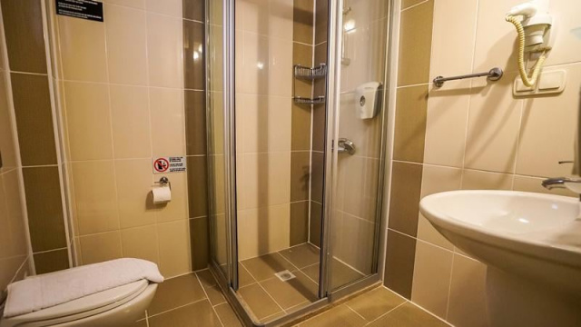 
Catty Cats Garden Hotel
