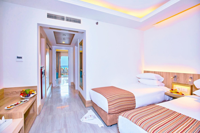 
Titanic Beach Spa & Aquapark
