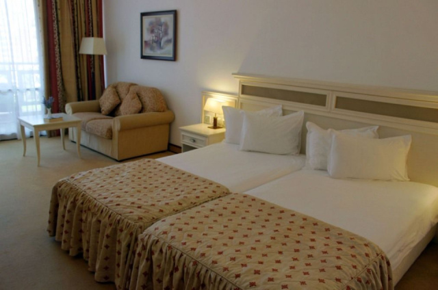 
Bulgária repülővel Budapestről 2026 8 nap/7 éj-Napospart - Hotel Royal Palace Helena Sands
