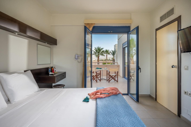 
MEROPI HOTEL & APARTMENTS
