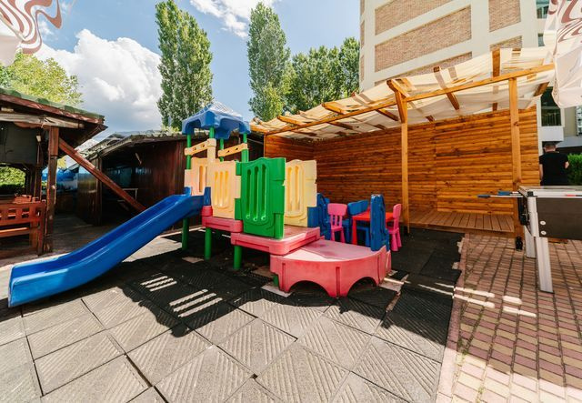 
Bulgária repülővel Debrecenből 2026 8 nap/7 éj-Napospart - Delfin Hotel
