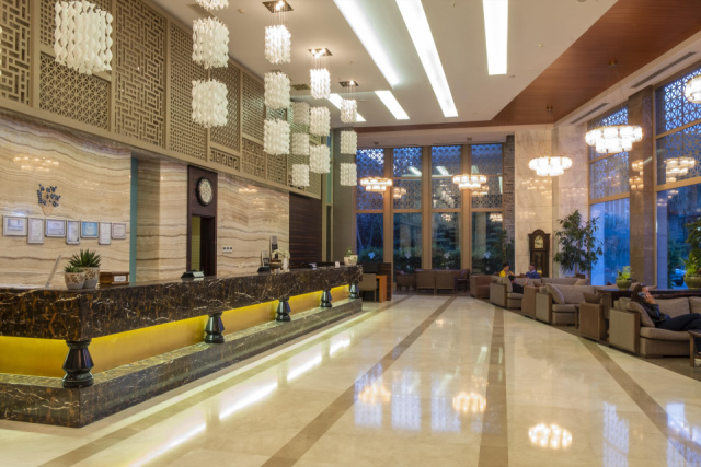 
QUEEN´S PARK LE JARDIN
