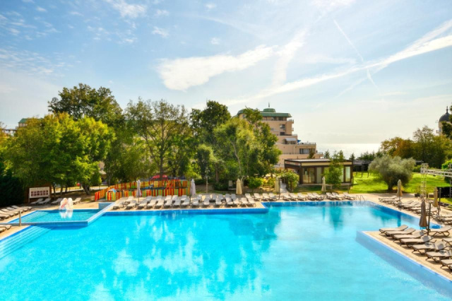 
Bulgária repülővel Debrecenből 2026 8 nap/7 éj-Aranyhomok - Golden Line Aparthotel
