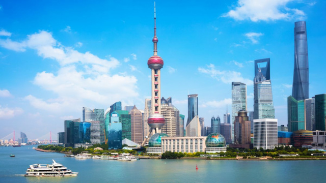 
KÍNA ŐSI VÁROSAITÓL A LEBEGŐ HEGYEKIG
