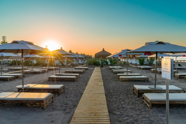 
Lara Barut Collection
