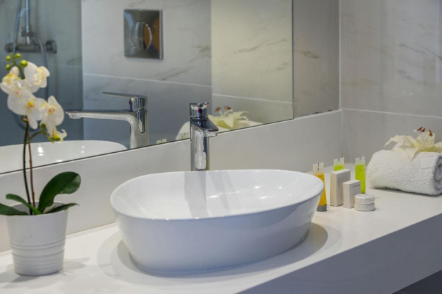 
Silver Sands Beach Hotel
