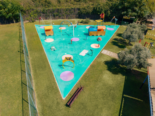
Side Star Resort
