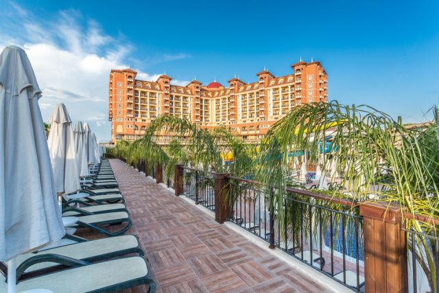 
VILLA SIDE RESIDENCE
