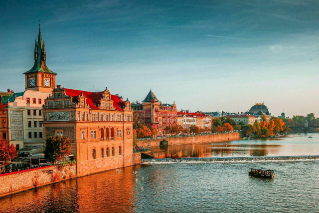 
Mininyaralás Csehországban: Sör- és kastélytúra
