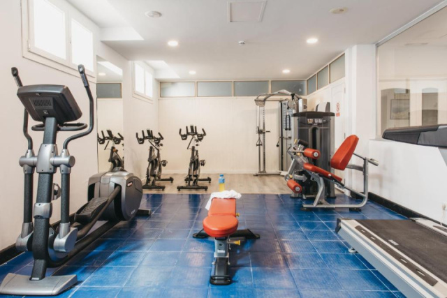 
MINURA CALA GALDANA AND APARTAMENTS D AJANDAR
