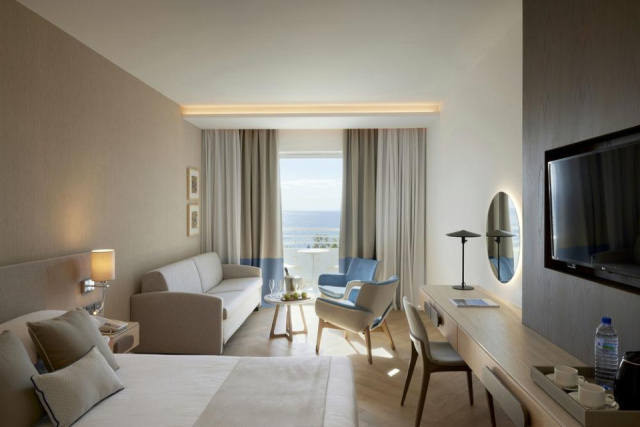 
Mediterranean Beach Hotel
