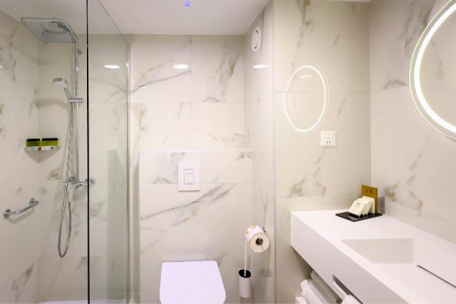 
Cavo Maris Beach Hotel
