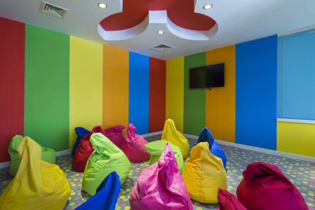 
Crystal Waterworld Aqua Collection
