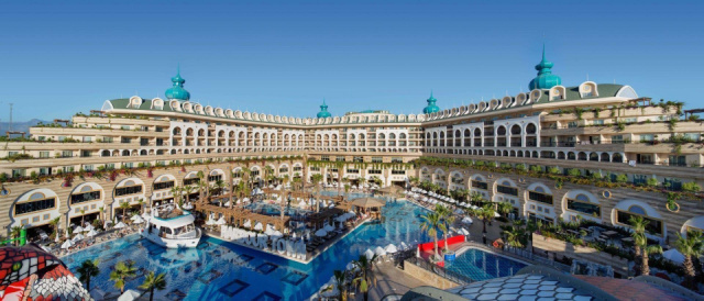 
Crystal Sunset Pearl Collection
