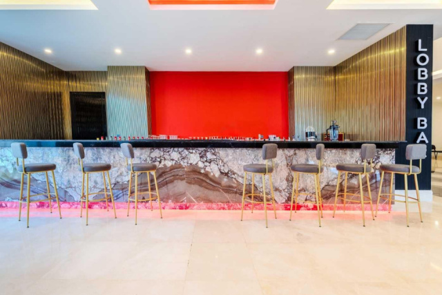 
Granada Luxury Red +16 Adult
