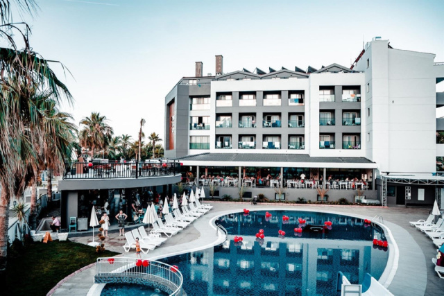 
Istanbul Beach Hotel
