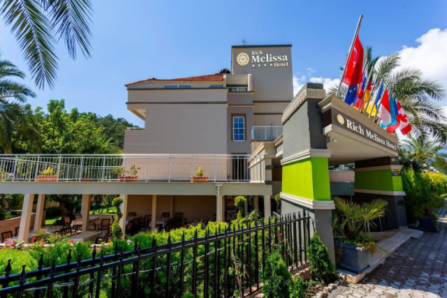 
Rich Melissa Hotel
