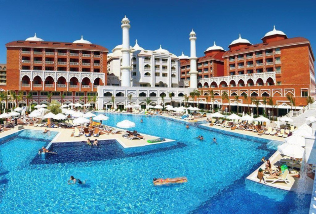 
Royal Taj Mahal Hotel
