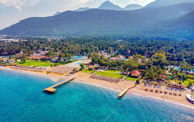 
CHAMPION HOLIDAY VILLAGE
