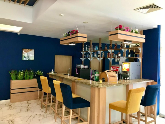 
Bulgária repülővel Budapestről 2026 8 nap/7 éj-Aranyhomok - Hotel Holiday Park
