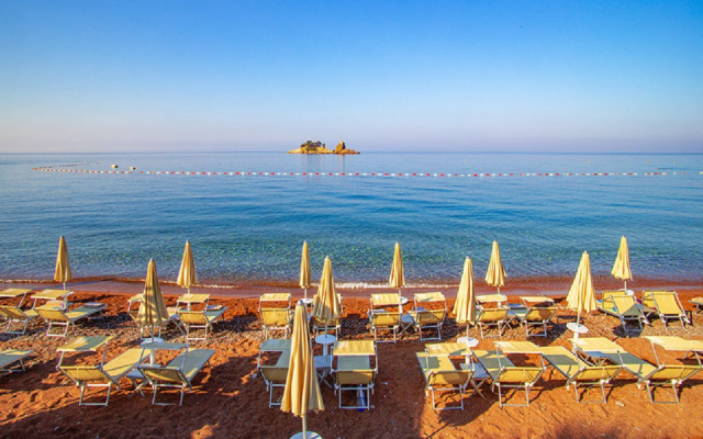 
Montenegró egyénileg 2026 - Petrovac - Hotel Castellastva
