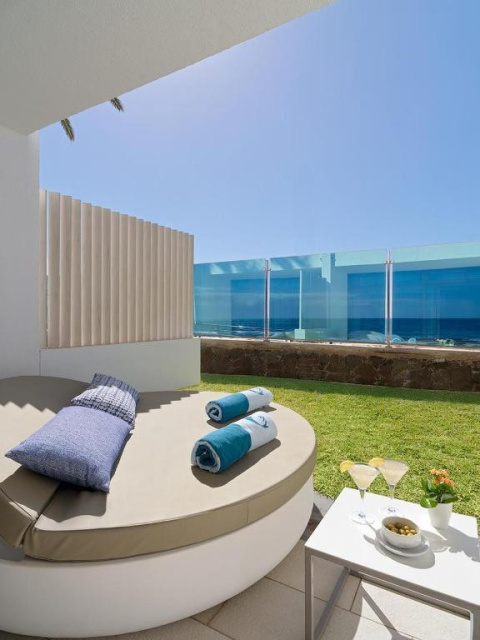 
DON GREGORY BY DUNAS - ADULTS ONLY
