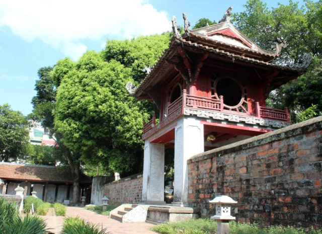 
Csipetnyi Vietnám körutazás üdüléssel
