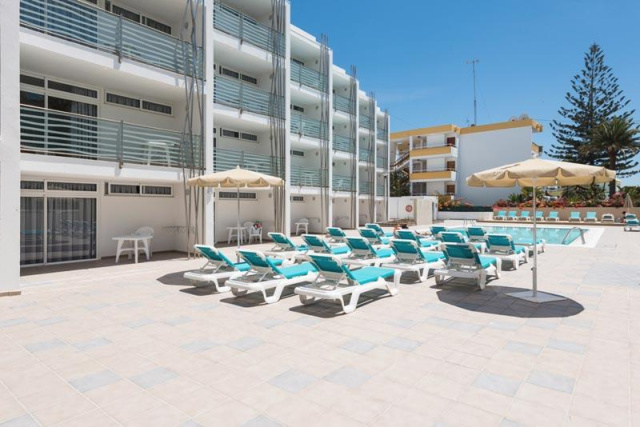 
eó Hotel Las Rosas
