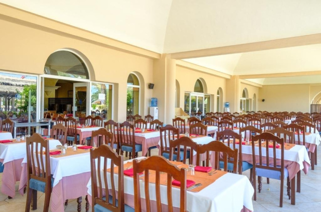 
ZITA BEACH RESORT
