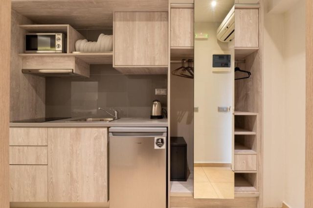 
ELPIS APARTMENTS
