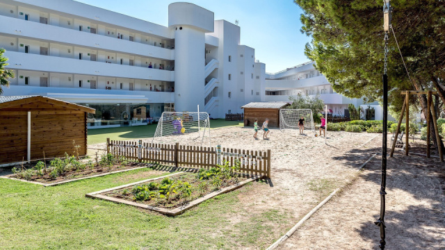 
Hotel FERGUS Style Cala Blanca Suites
