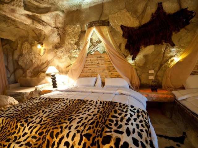 
Caves Beach Resort

