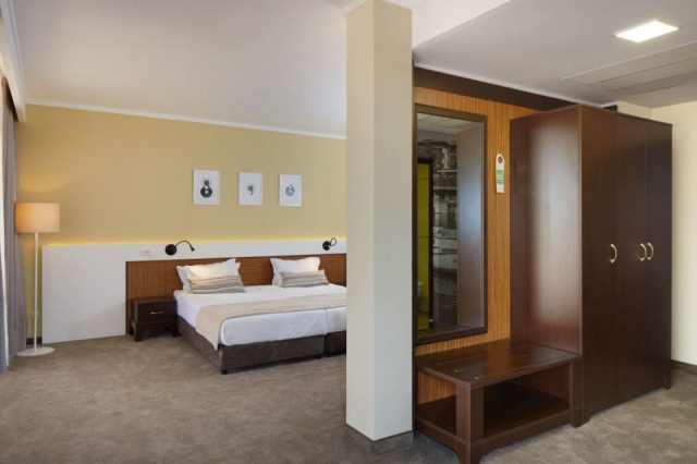 
Bulgária repülővel Debrecenből 2026 8 nap/7 éj-Napospart - Hotel Nobel
