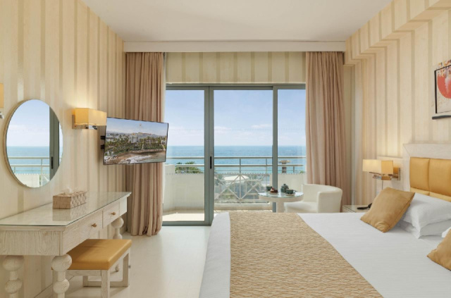 
St. George Beach Hotel
