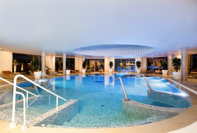
Mövenpick Resort & Marine Spa
