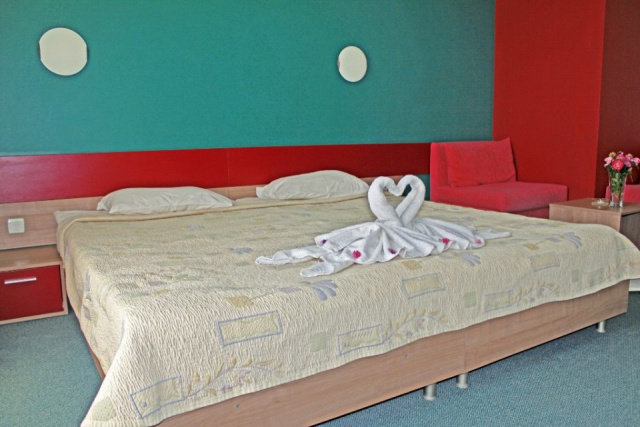 
Bulgária repülővel Debrecenből 2026 8 nap/7 éj-Napospart - Hotel Kiparisite
