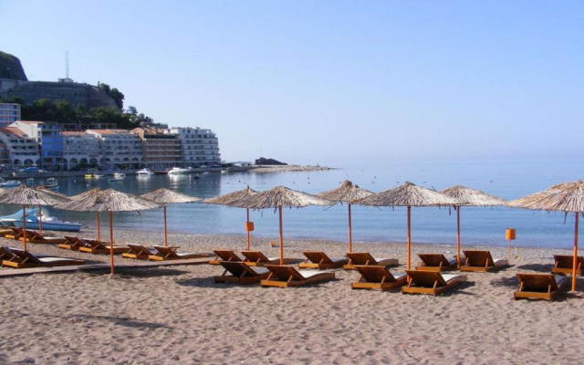
Montenegró egyénileg 2026 - Rafailovici - Lux Tri Ribara Apartmanok
