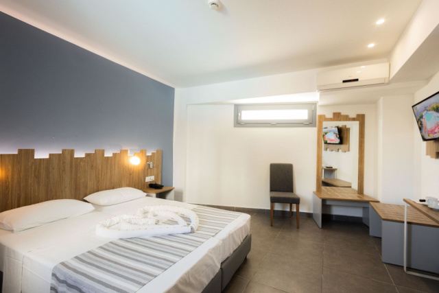 
Pollis Hotel
