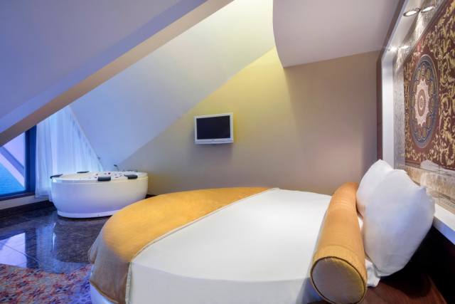 
Granada Luxury Okurcalar
