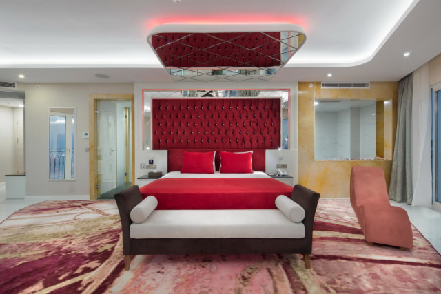 
Granada Luxury Beach

