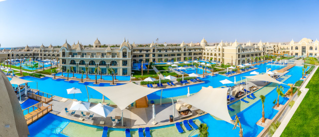 
Titanic Royal Resort
