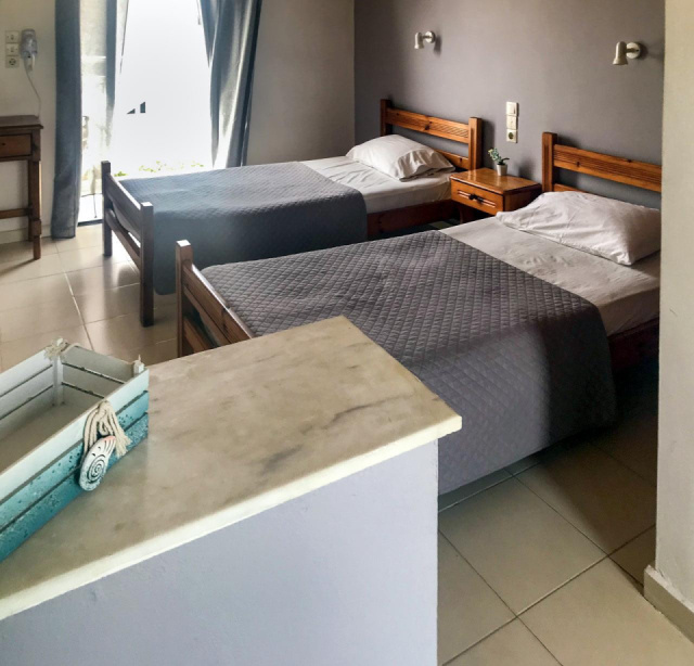 
Dinos Apartman
