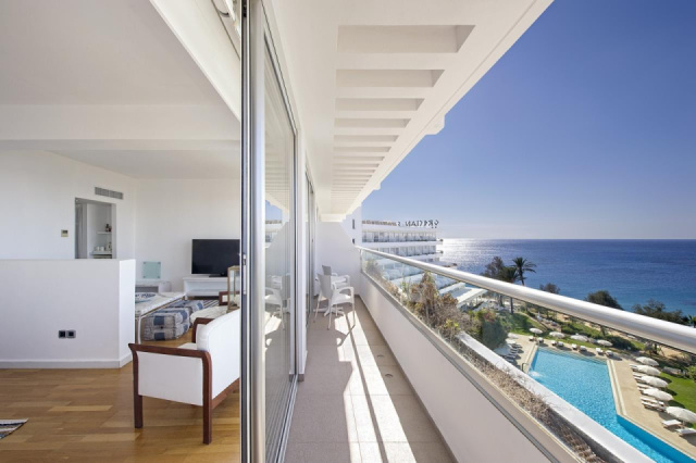 
Grecian Sands Hotel
