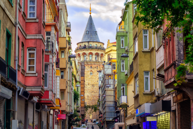 RS10132_shutterstock_554343394-lpr