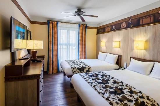 
Disneyland csoportosan, párizsi városnézéssel 2026. október 21 - 24. - Disney Hotel Cheyenne ***
